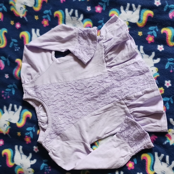 3/$15 Toddler's Adorable Fashionable Girls Top by Healthtex - Picture 2 of 6